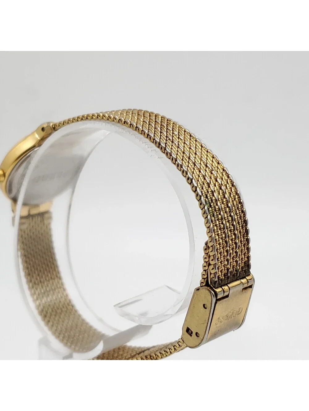 Guess Watch Women 23mm Gold Tone Adjustable Band New Battery